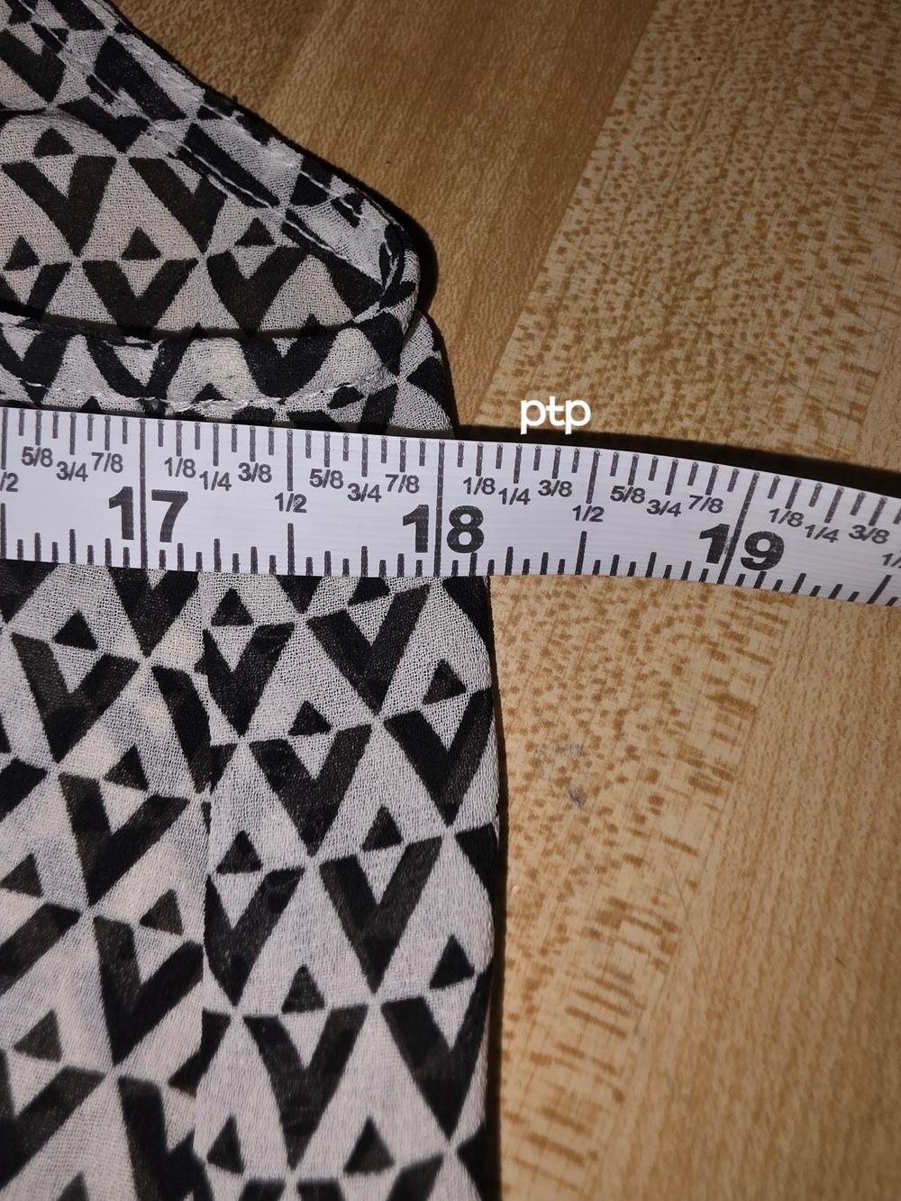H&M Sleeveless Black & White Geometric Button-Down Top #TK46 - Picture 6 of 8